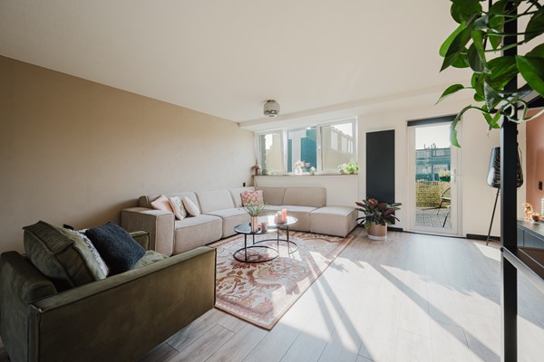 Medium property photo - Slakkenveen 231, 3205 GK Spijkenisse